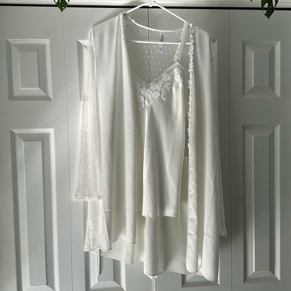 Flora Nikrooz Showstopper Long-Sleeve Lace Cover Up with pajama set